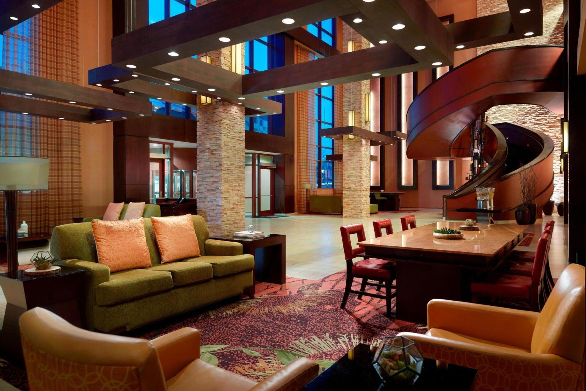 Marriott Bloomington Normal Hotel And Conference Center Dış mekan fotoğraf