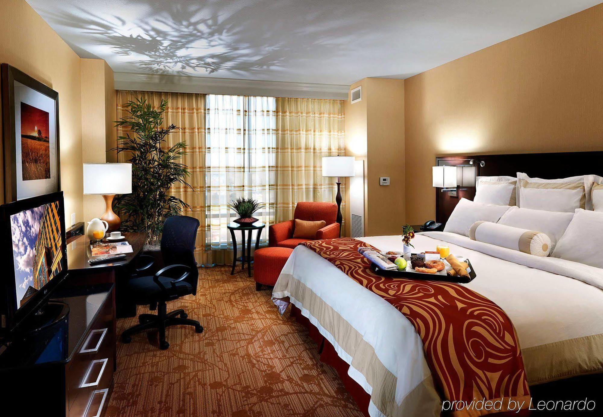 Marriott Bloomington Normal Hotel And Conference Center Oda fotoğraf